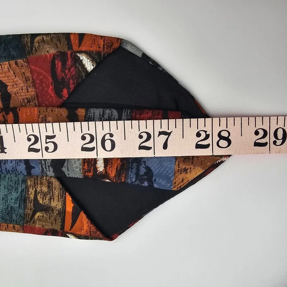 Vintage Endangered Species Whales Tail 100% Silk Tie‎ Made USA Multi Color 3.75